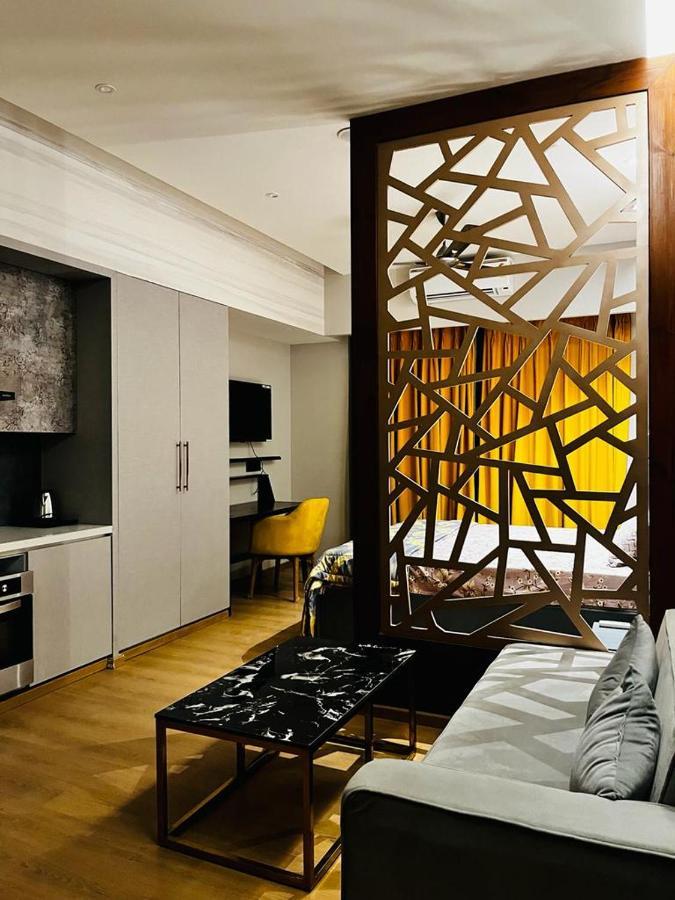 Luxe Apartment By Hey Studio'S Ghaziabad Extérieur photo
