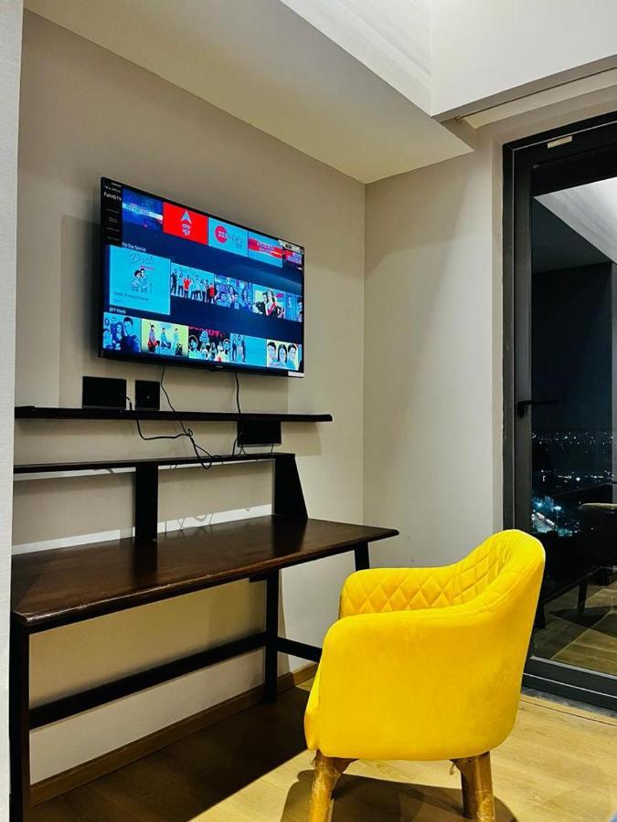 Luxe Apartment By Hey Studio'S Ghaziabad Extérieur photo