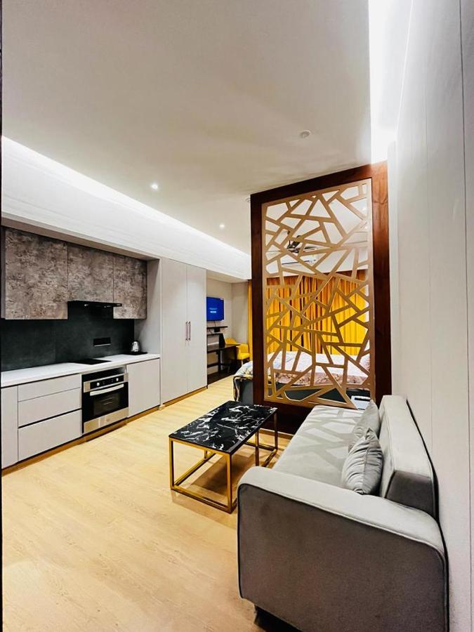 Luxe Apartment By Hey Studio'S Ghaziabad Extérieur photo