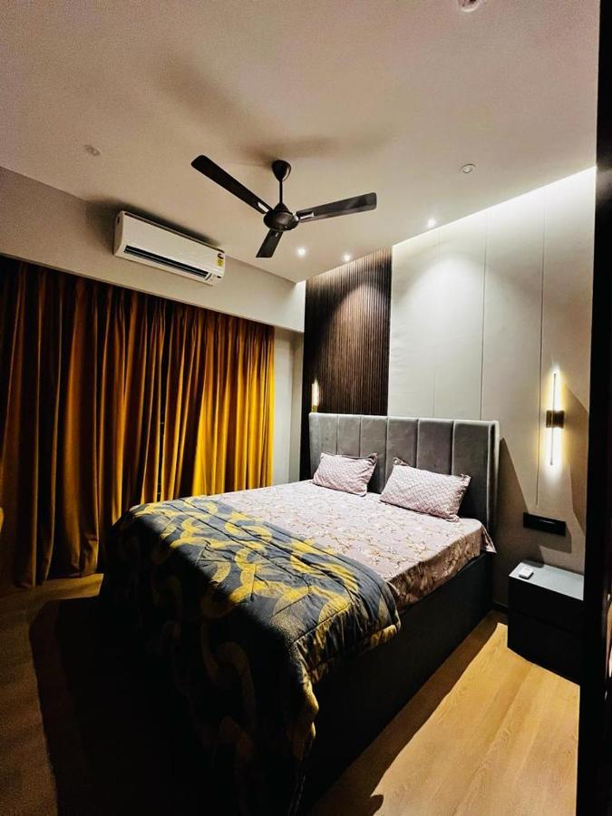 Luxe Apartment By Hey Studio'S Ghaziabad Extérieur photo