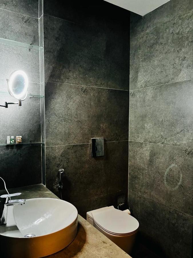 Luxe Apartment By Hey Studio'S Ghaziabad Extérieur photo